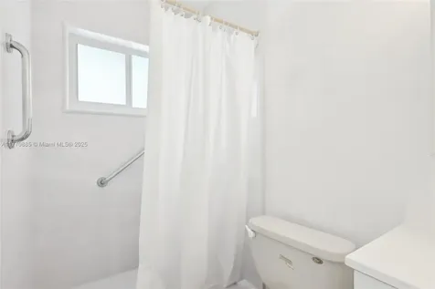 4499 NW 18th Avenue Oakland Park FL 33309