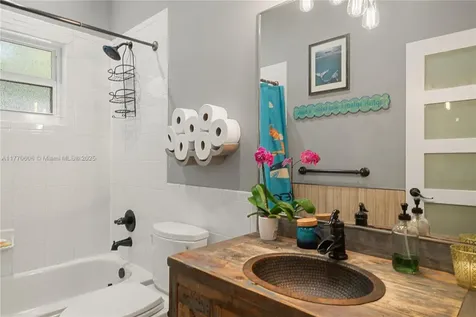 120 Coco Plum Road S Key Largo FL 33037