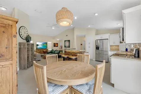 2930 NW 99th Court Doral FL 33172