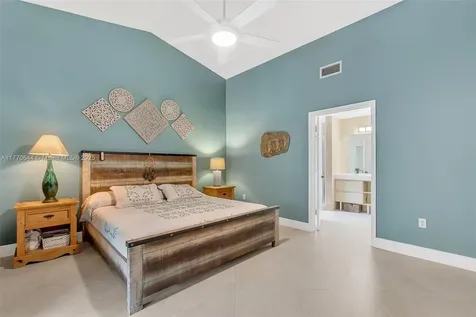 2930 NW 99th Court Doral FL 33172