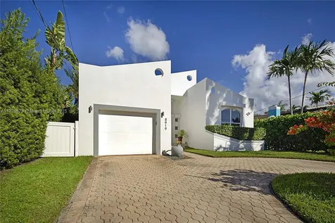 8919 Byron Avenue Surfside FL 33154