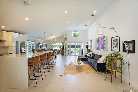 8919 Byron Avenue Surfside FL 33154