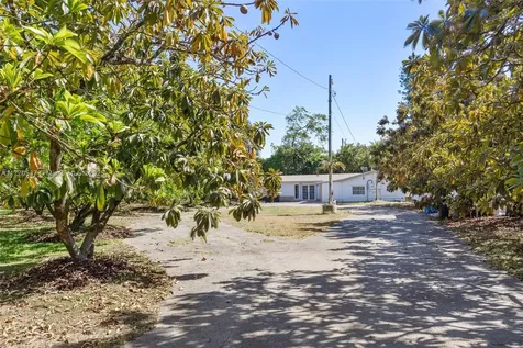 25600 SW 197th Avenue Homestead FL 33031