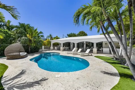 7805 Noremac Avenue Miami Beach FL 33141