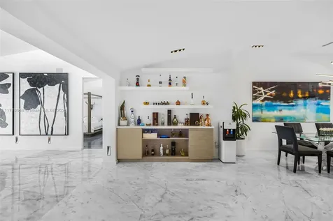 7805 Noremac Avenue Miami Beach FL 33141