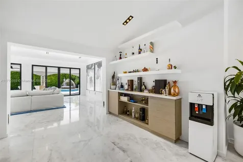 7805 Noremac Avenue Miami Beach FL 33141