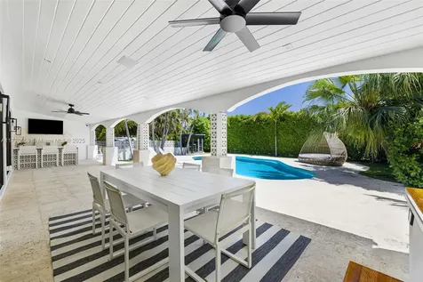 7805 Noremac Avenue Miami Beach FL 33141