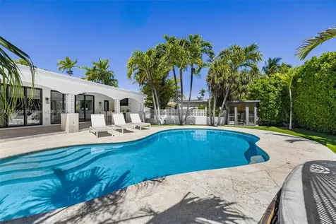 7805 Noremac Avenue Miami Beach FL 33141