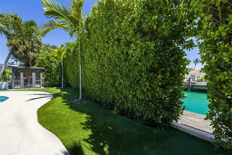 7805 Noremac Avenue Miami Beach FL 33141
