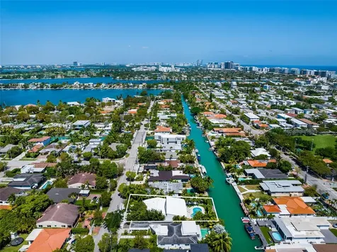 7805 Noremac Avenue Miami Beach FL 33141