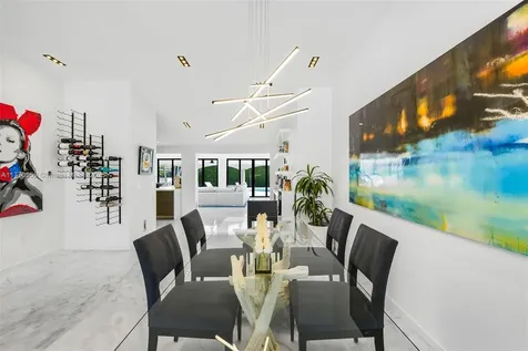 7805 Noremac Avenue Miami Beach FL 33141