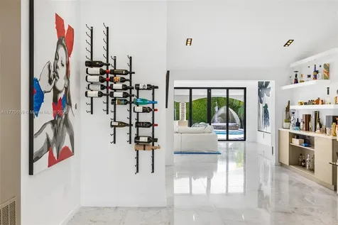 7805 Noremac Avenue Miami Beach FL 33141