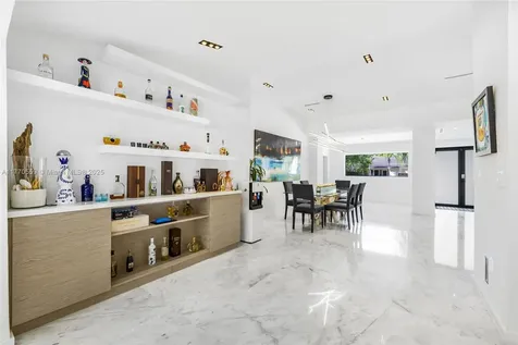 7805 Noremac Avenue Miami Beach FL 33141