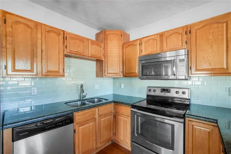 6400 SW 58th Avenue South Miami FL 33143