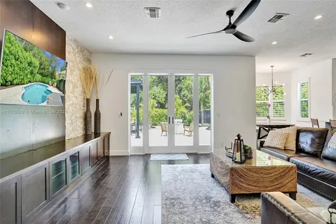 9441 Southern Orchard Road N Davie FL 33328