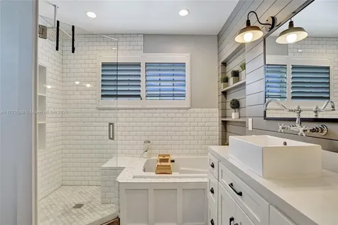 9441 Southern Orchard Road N Davie FL 33328