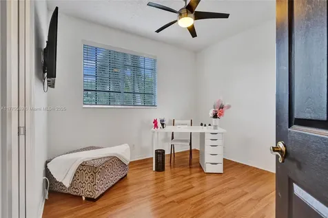 9441 Southern Orchard Road N Davie FL 33328