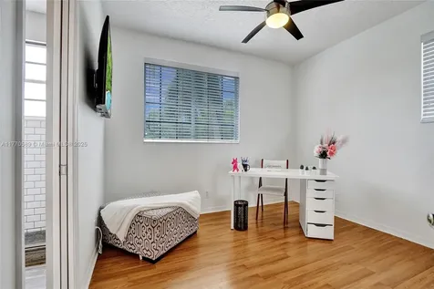9441 Southern Orchard Road N Davie FL 33328