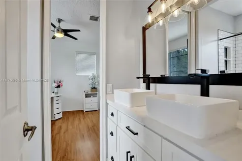 9441 Southern Orchard Road N Davie FL 33328