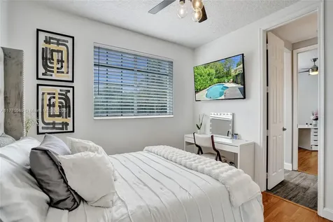 9441 Southern Orchard Road N Davie FL 33328