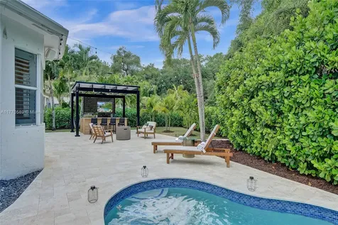 9441 Southern Orchard Road N Davie FL 33328