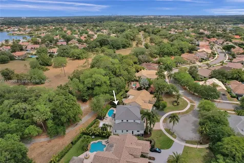 9441 Southern Orchard Road N Davie FL 33328