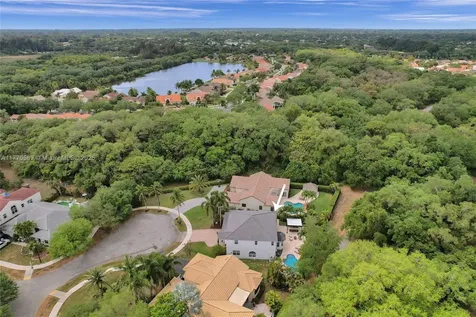 9441 Southern Orchard Road N Davie FL 33328