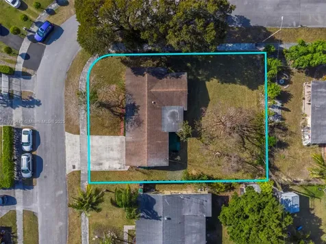 19530 SW 117th Court Miami FL 33177