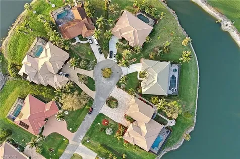 18024 Broadview Drive Naples FL 34114