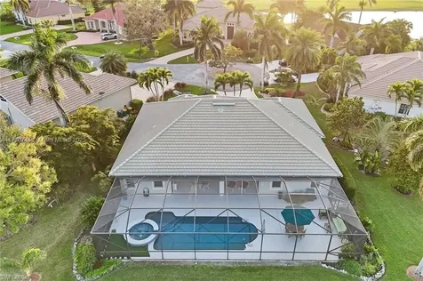 18024 Broadview Drive Naples FL 34114