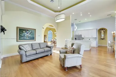 18024 Broadview Drive Naples FL 34114