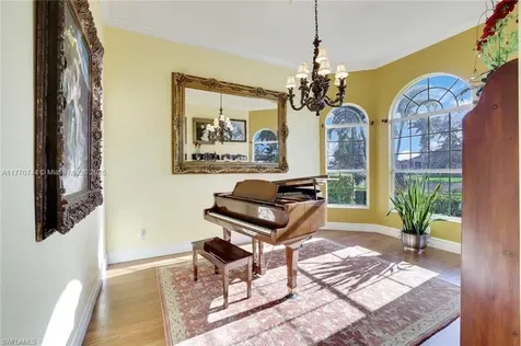 18024 Broadview Drive Naples FL 34114