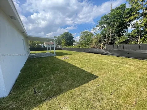 14641 Jackson Street Miami FL 33176