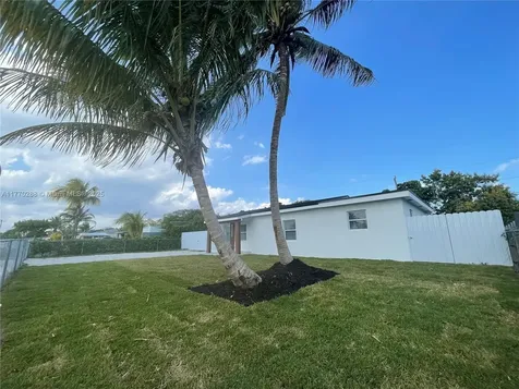 14641 Jackson Street Miami FL 33176