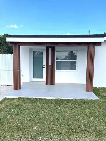 14641 Jackson Street Miami FL 33176