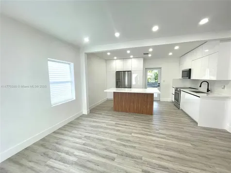 14641 Jackson Street Miami FL 33176