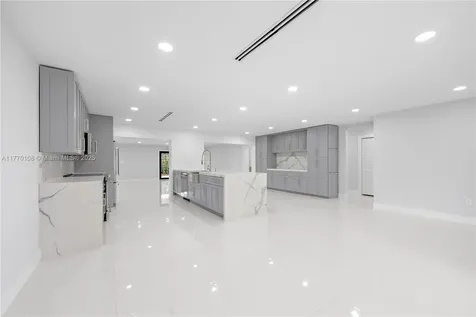 7461 SW 139th Avenue Miami FL 33183