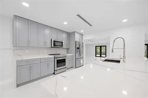 7461 SW 139th Avenue Miami FL 33183