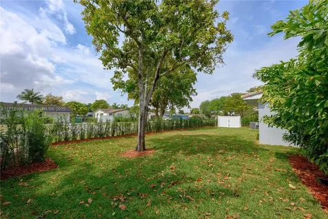 7461 SW 139th Avenue Miami FL 33183