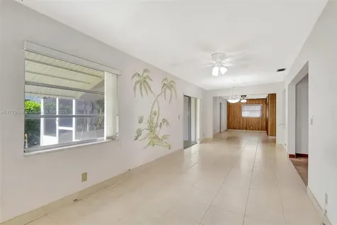 2206 SW 20th Way Boynton Beach FL 33426