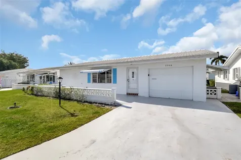 2206 SW 20th Way Boynton Beach FL 33426