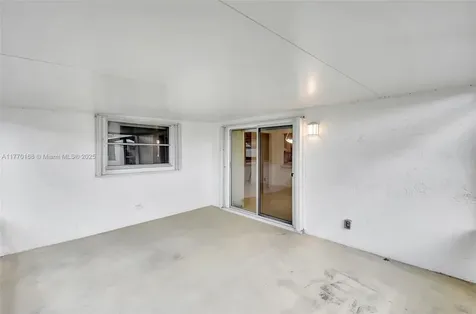 2206 SW 20th Way Boynton Beach FL 33426