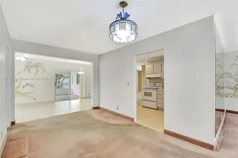 2206 SW 20th Way Boynton Beach FL 33426