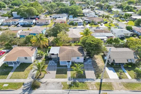 731 SW 8th Avenue Hallandale Beach FL 33009