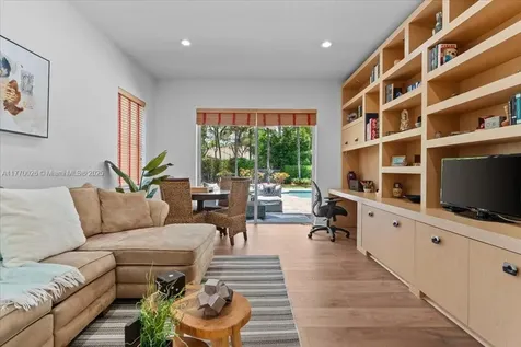 1427 Victoria Isle Drive Weston FL 33327