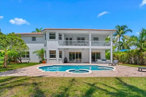 1427 Victoria Isle Drive Weston FL 33327