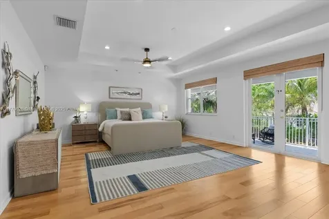 1427 Victoria Isle Drive Weston FL 33327