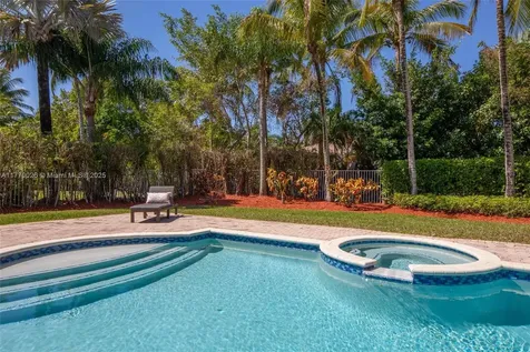 1427 Victoria Isle Drive Weston FL 33327