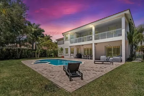 1427 Victoria Isle Drive Weston FL 33327