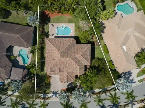 1427 Victoria Isle Drive Weston FL 33327